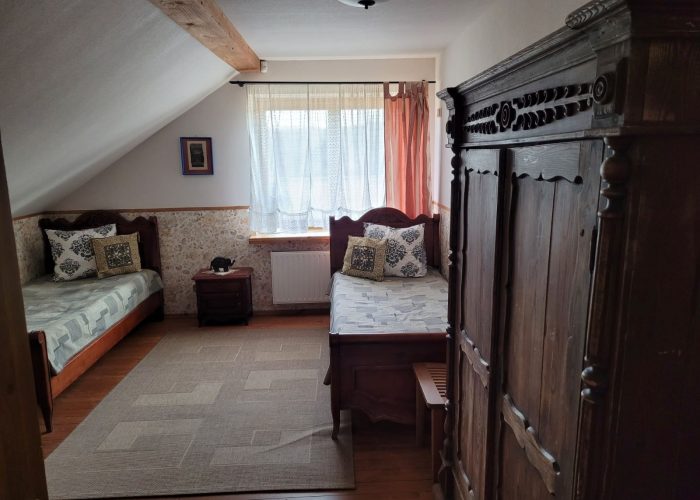 WhatsApp Image 2023-03-19 at 09.56.44